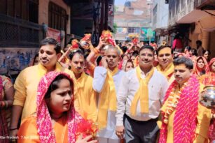 पिपलेश्वर महादेव मंदिर से छैलबिहारी गेस्ट हाउस तक निकली विशाल कलश यात्रा, प्रशासन की रही चाक-चौबंद व्यवस्था राष्ट्रीय अध्यक्ष घनश्याम गुप्ता रहे शामिल